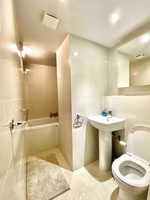 2Bdr Modern Apartment In Hammersmith West London Eksteriør bilde